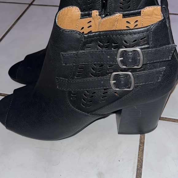 Jellypop Logan Open toe booties - Picture 9 of 9